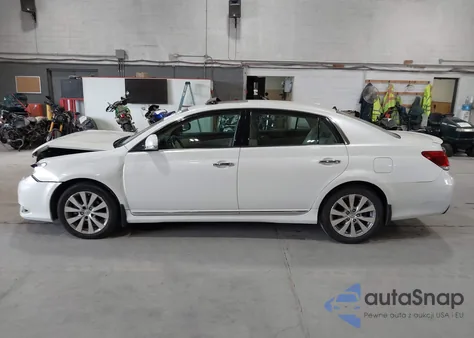 2011 Toyota Avalon Limited из США, поврежденный, VIN 4T1BK3DB5BU384042